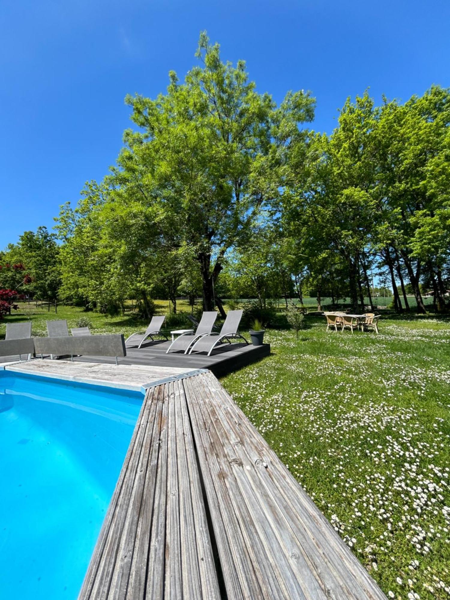 Les Fontanelles Du Quercy Blanc Villa Montcuq Bagian luar foto